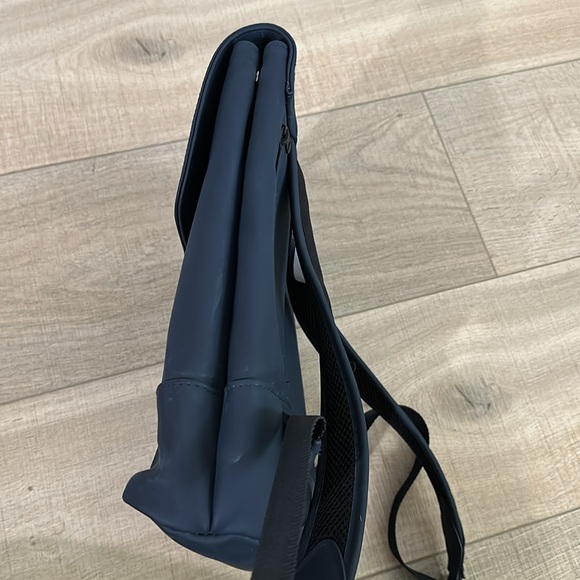 Hunter for Target small navy backpack. - Picture 6 of 14